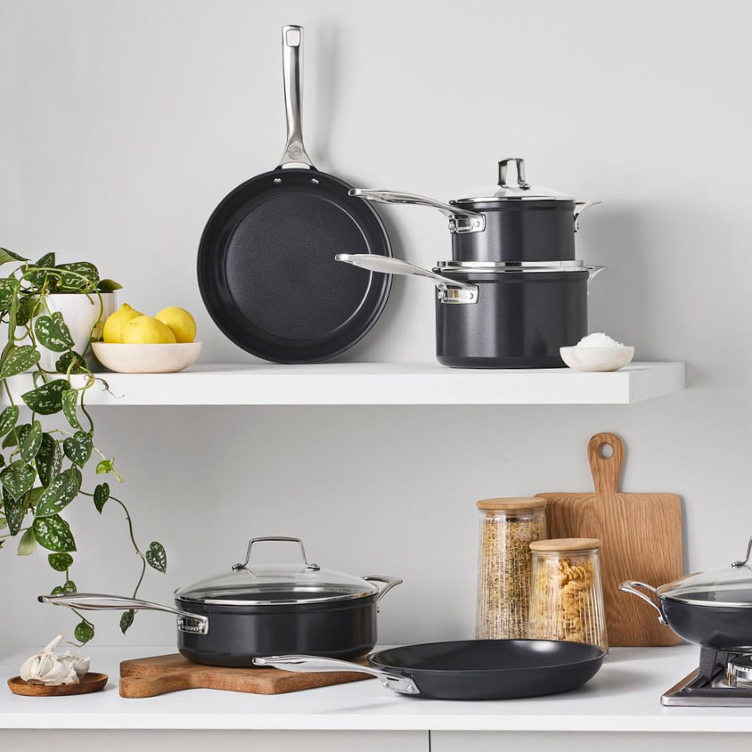 NON-STICK CERAMIC ESSENTIAL